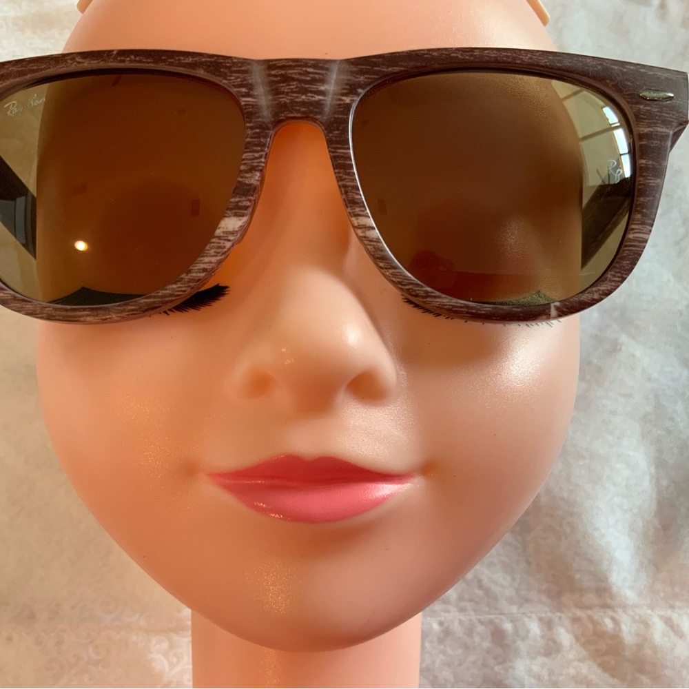 Ray Ban Sunglasses  W2140-54 52-19 146 Brown Italy